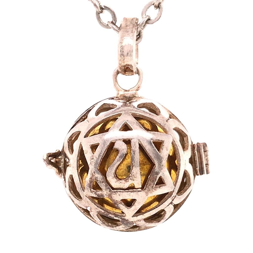 Jewellery Pendant - Star Design Ball - Silver - Yogavni